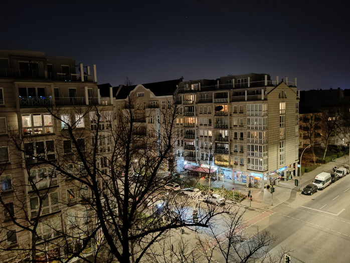 Das Oneplus 10 Pro macht mit der Hauptkamera bessere Nachtaufnahmen als ...